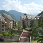 location-appartement-luchon-pyrenees-terrasse-etigny